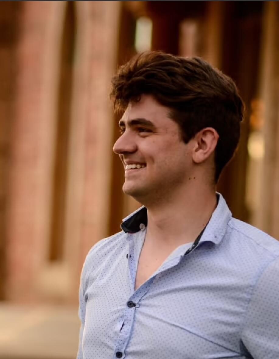 Stelliano Margaritis Co-founder of Peakzify Peakzify | Professional Website Design & Digital Marketing